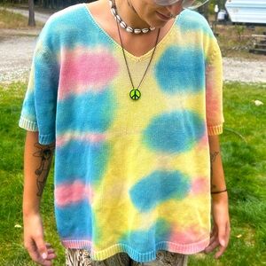 comfy tie dyed sweater 💛🩷🩵